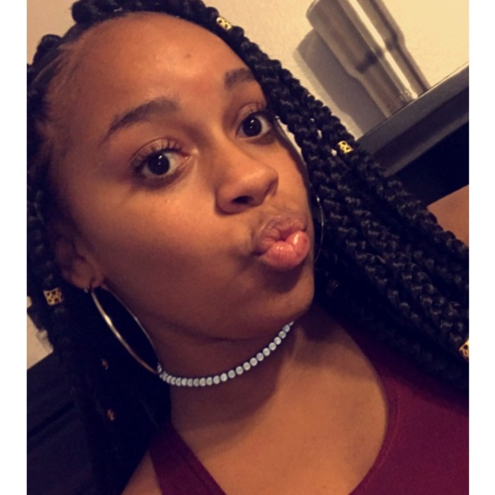 Meet your Posher, Tiffani